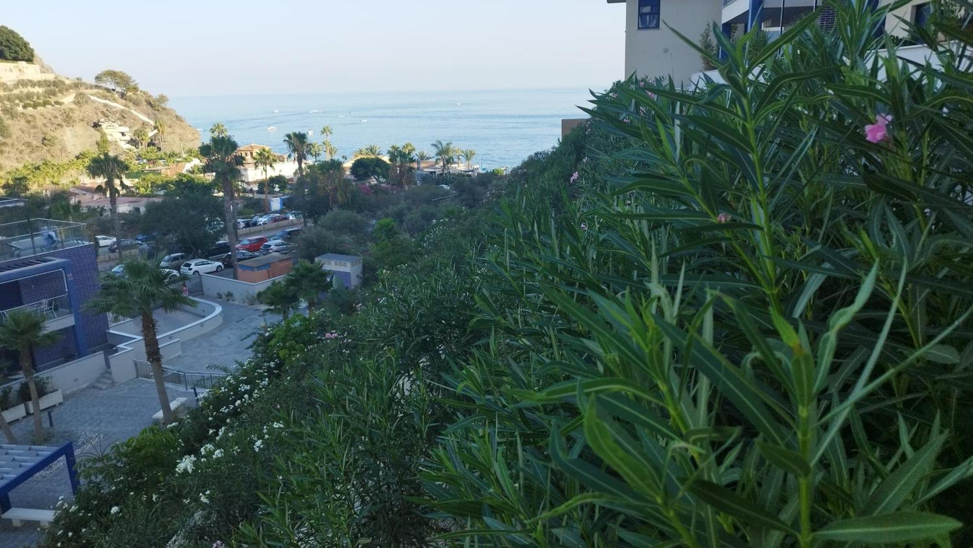 Urbanización Playa Cabria Almuñécar